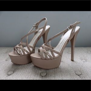 Tippy Top Nude Chinese Laundry Shoes Like New